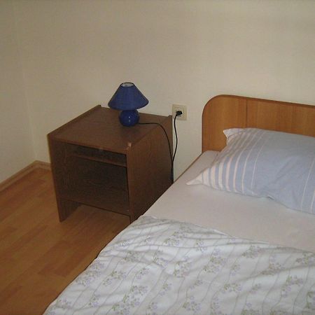 Apartment Dalmatien Raslina Kamer foto