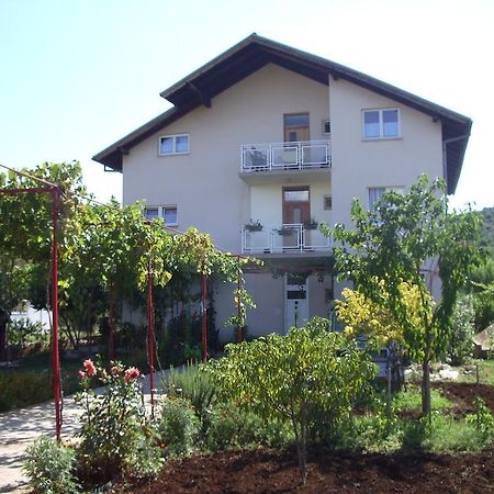 Apartment Dalmatien Raslina Buitenkant foto