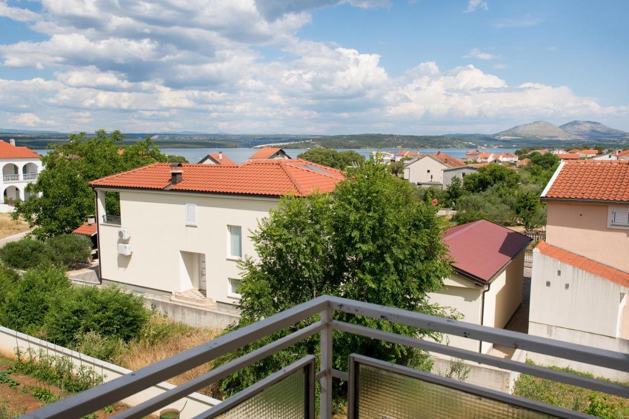 Apartment Dalmatien Raslina Buitenkant foto