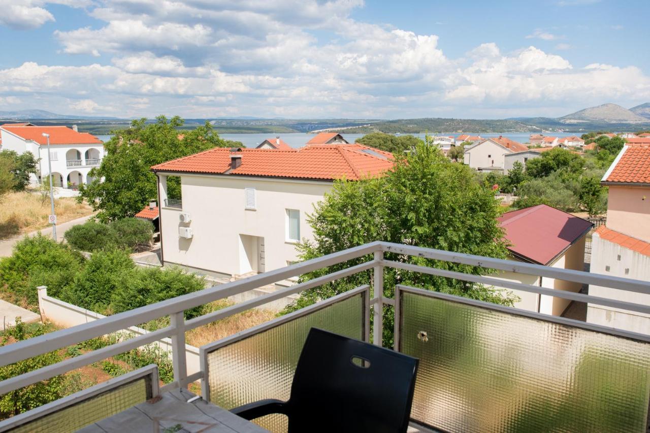 Apartment Dalmatien Raslina Buitenkant foto