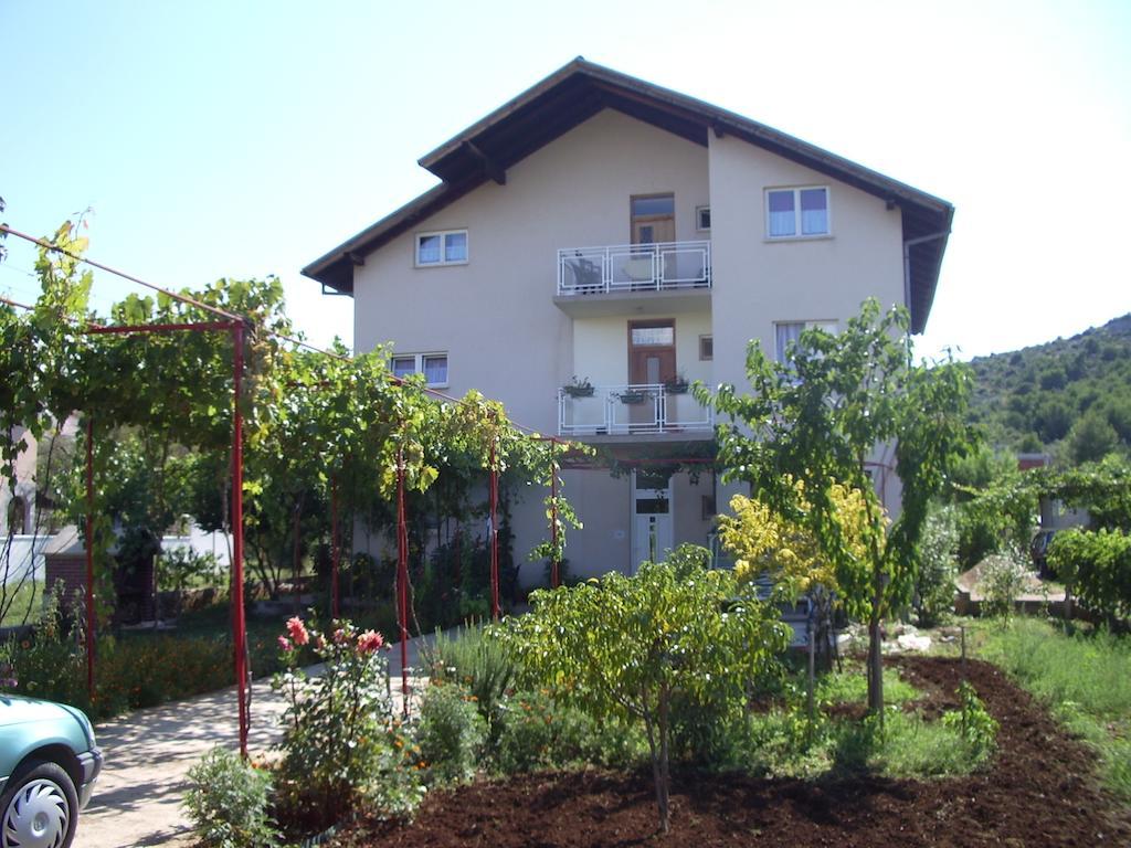 Apartment Dalmatien Raslina Buitenkant foto